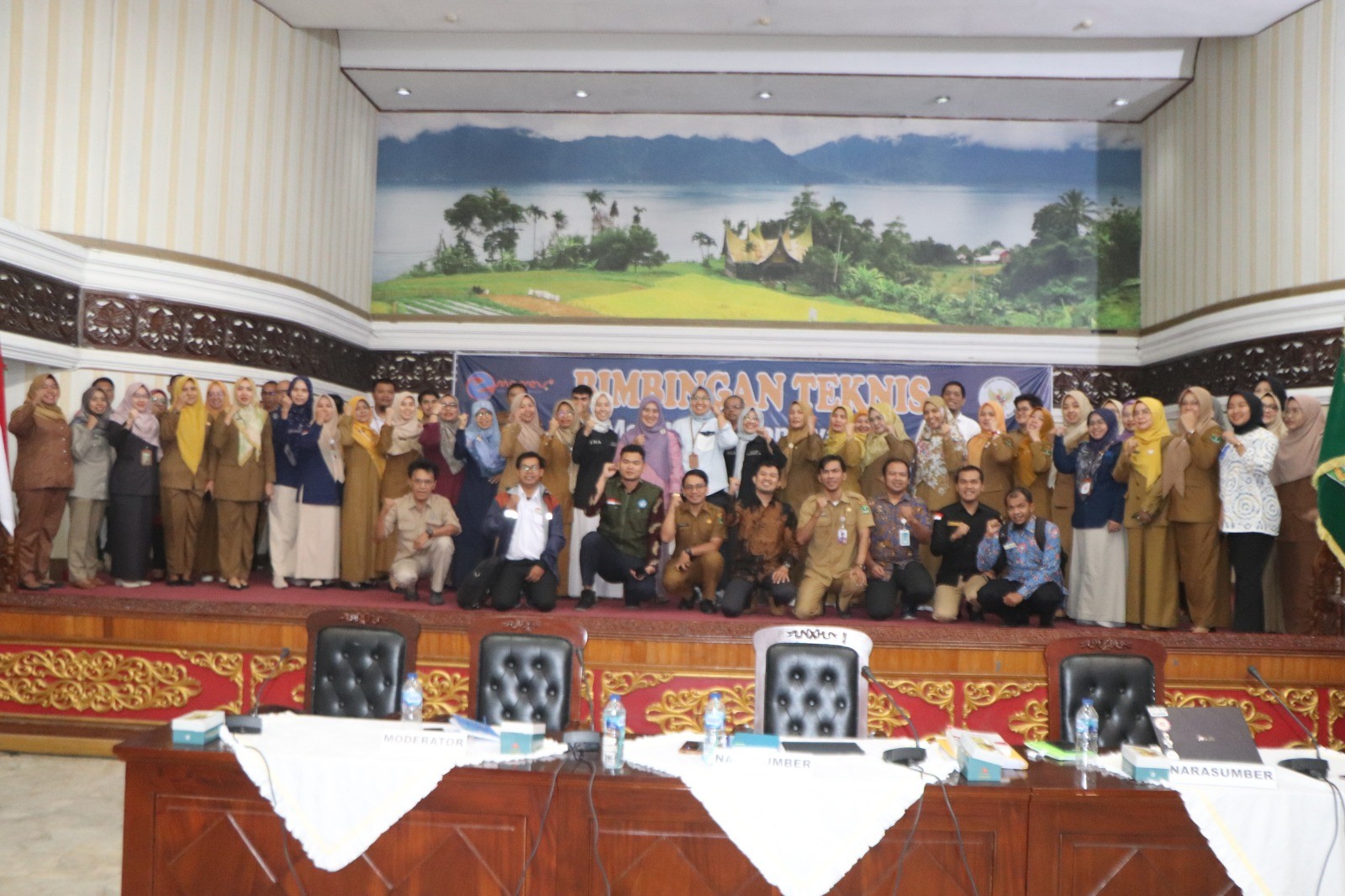 Bimtek Monitoring dan Evaluasi Keterbukaan Informasi bagi Badan Publik se-Sumatera Barat