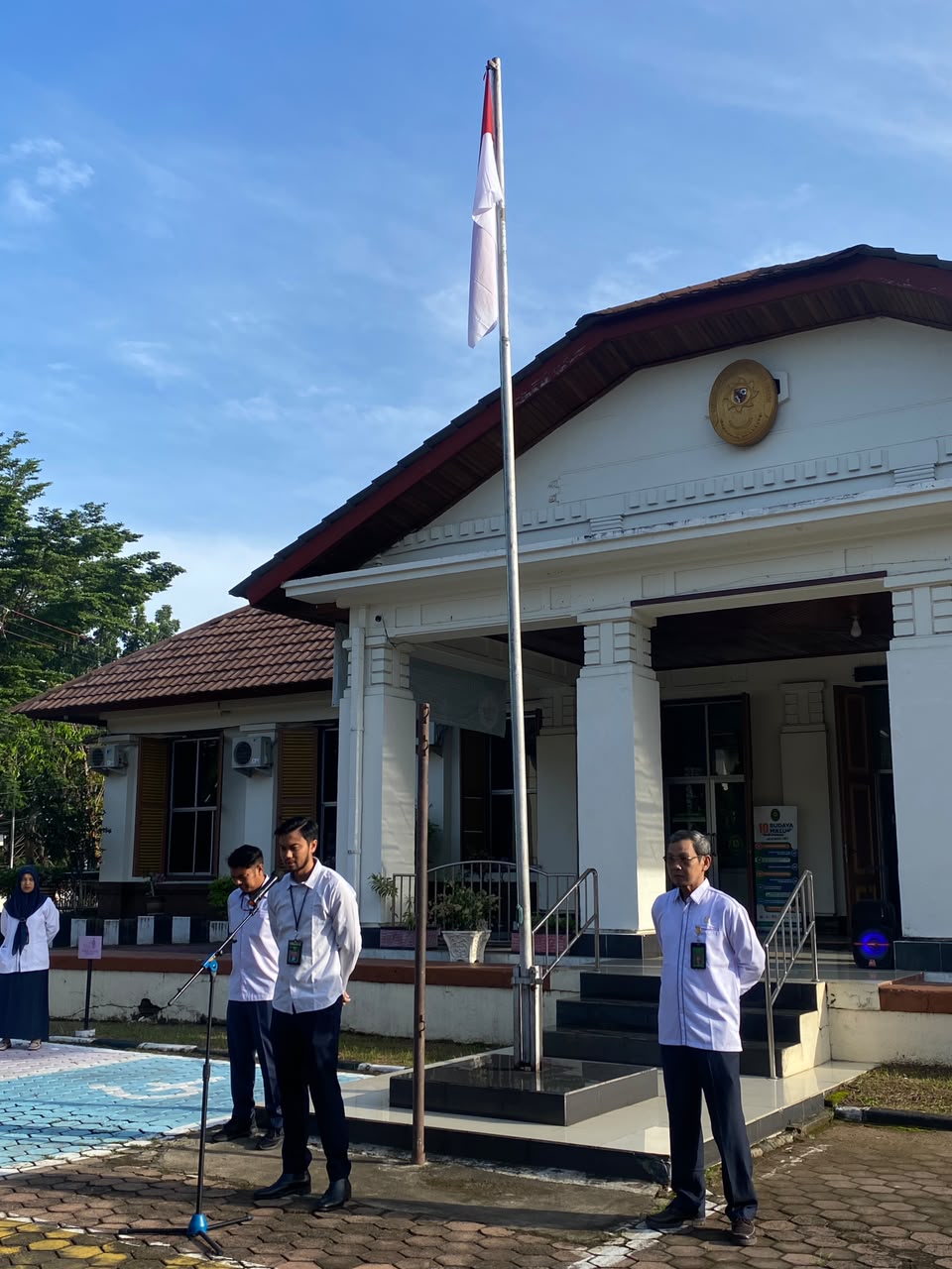Kegiatan Rutin Apel Pagi PTUN Padang