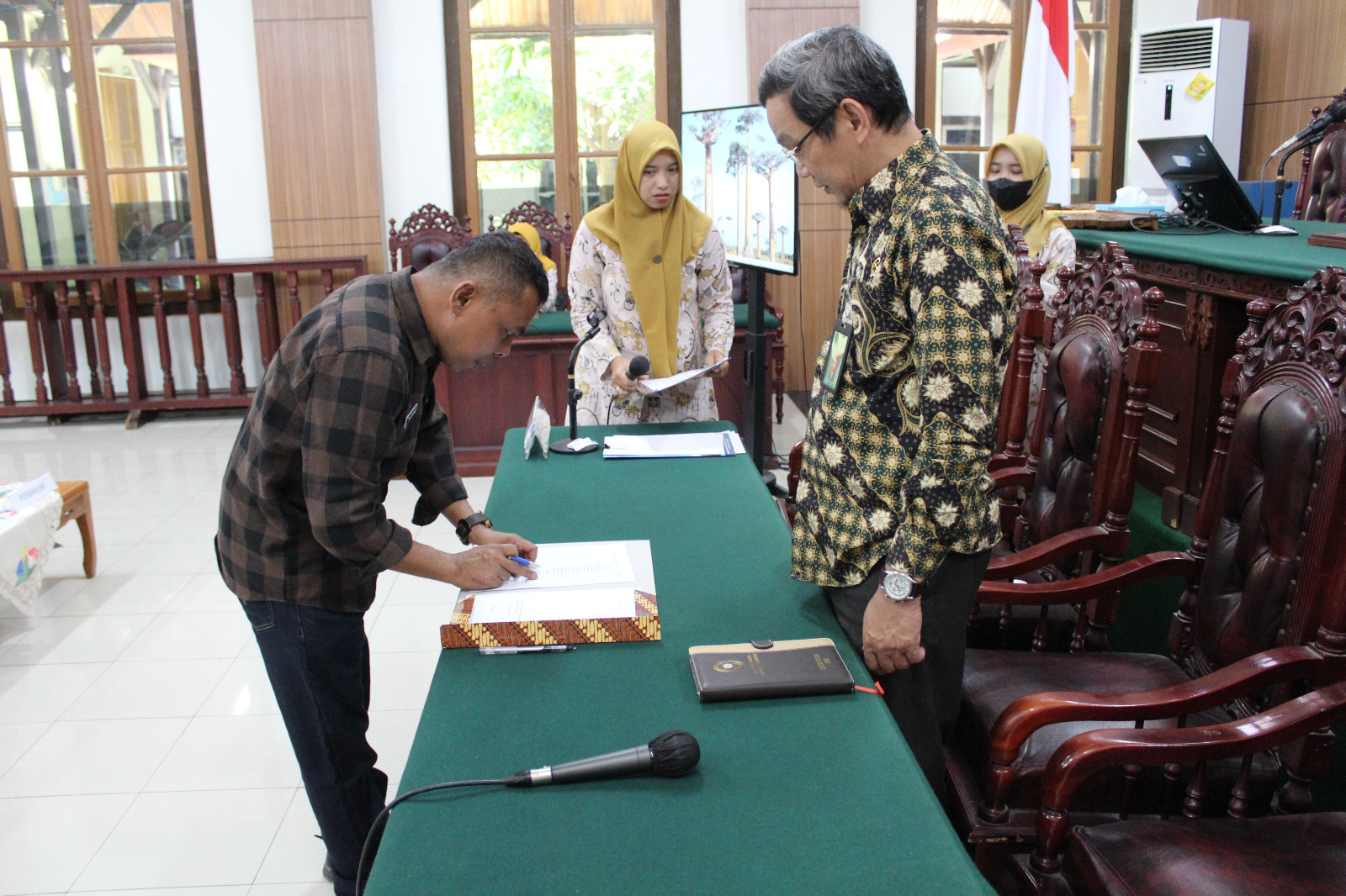Forum Konsultasi Publik kepada Masyarakat Pencari Keadilan
