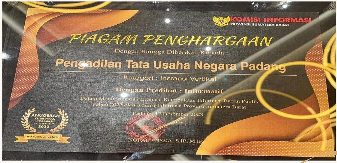 Piagram Penghargaan Komisi Informasi Sumatera Barat Tahun 2023