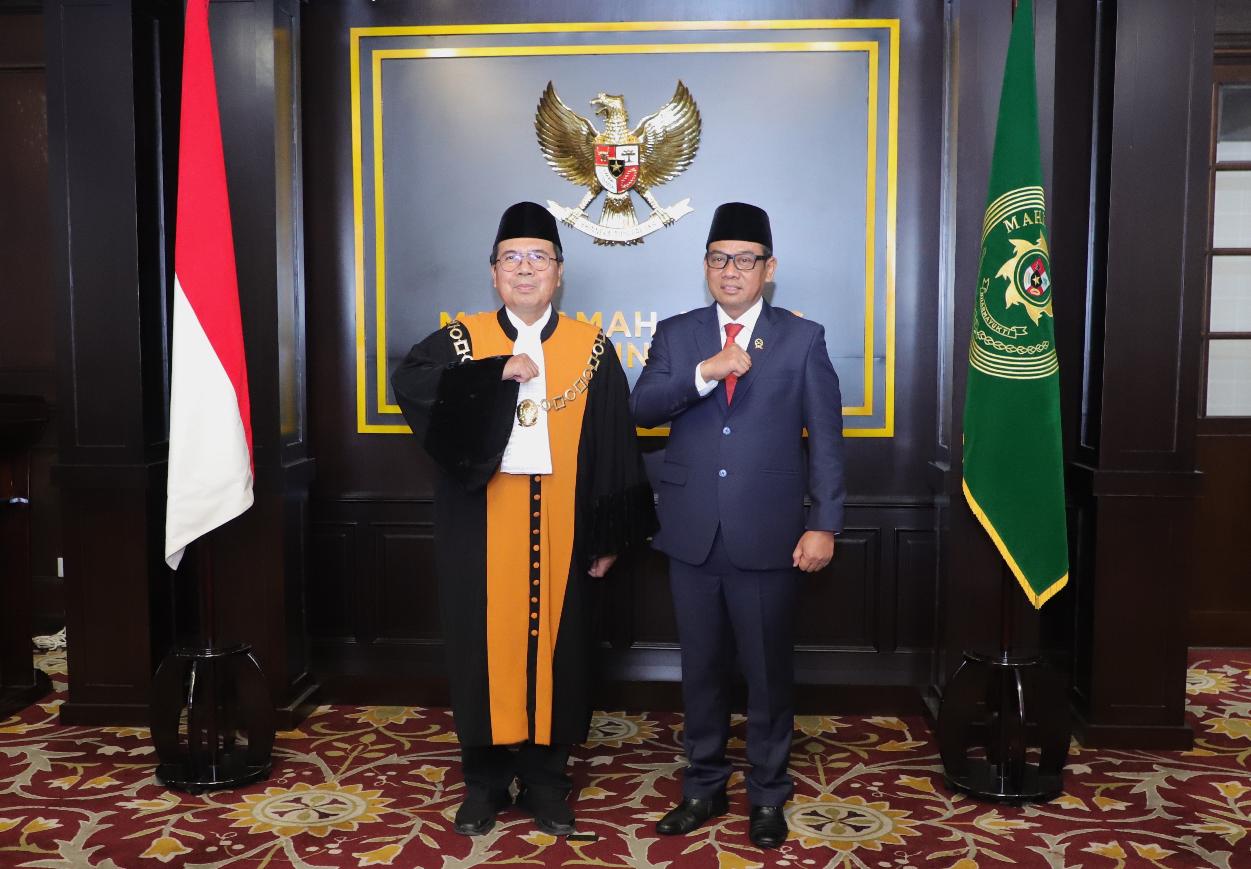 Ketua MA Lantik Sekretaris Mahkamah Agung Dan Sembilan Ketua Pengadilan Tingkat Banding