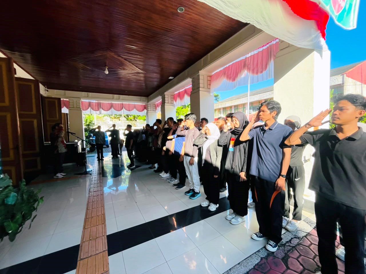 Kegiatan Rutin Apel Sore PTUN Padang