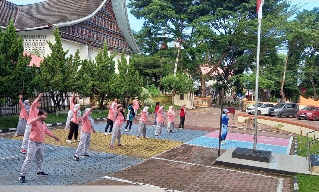 Senam Pagi PTUN Padang