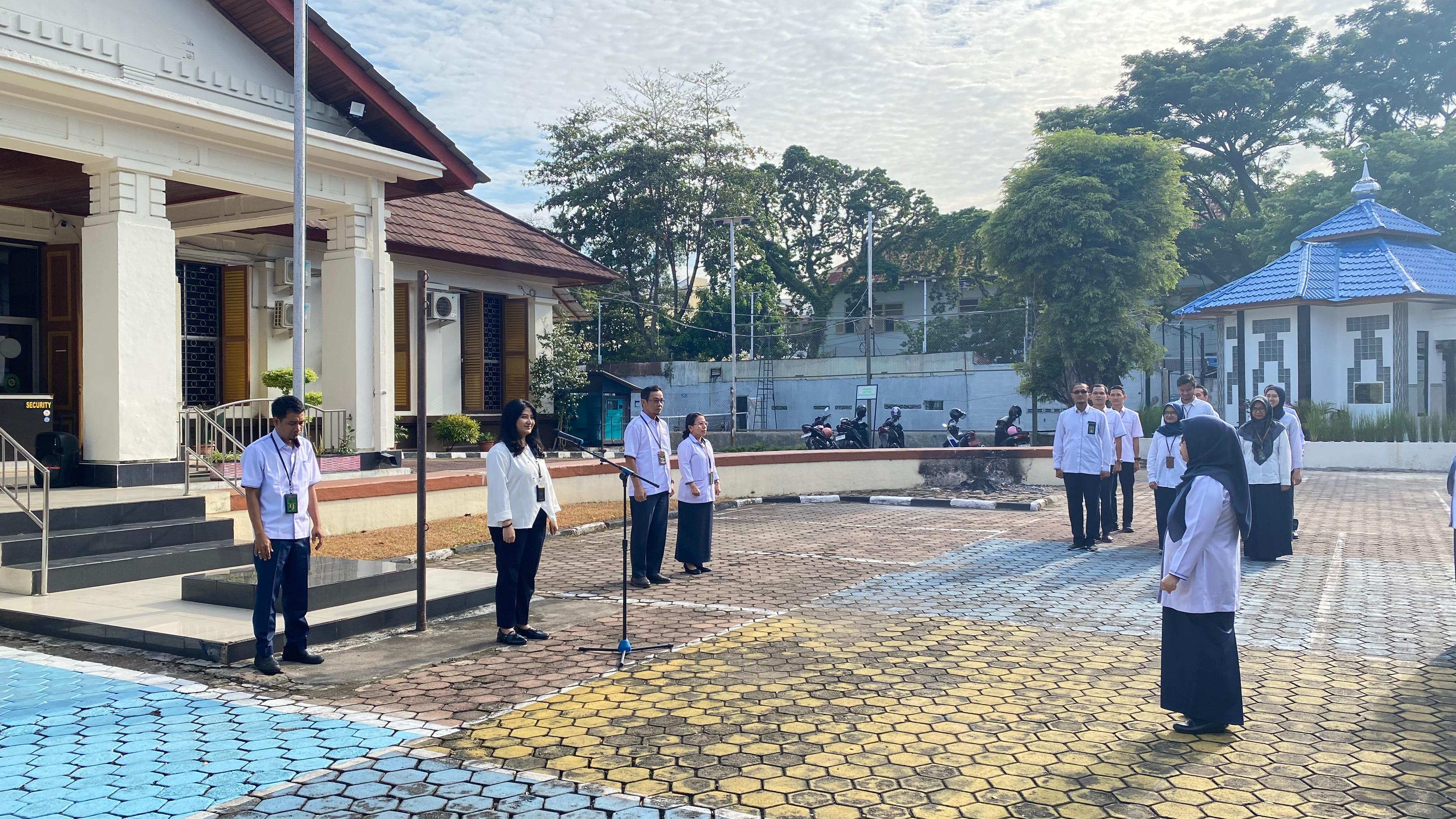  Kegiatan Apel Pagi Pengadilan Tata Usaha Negara Padang