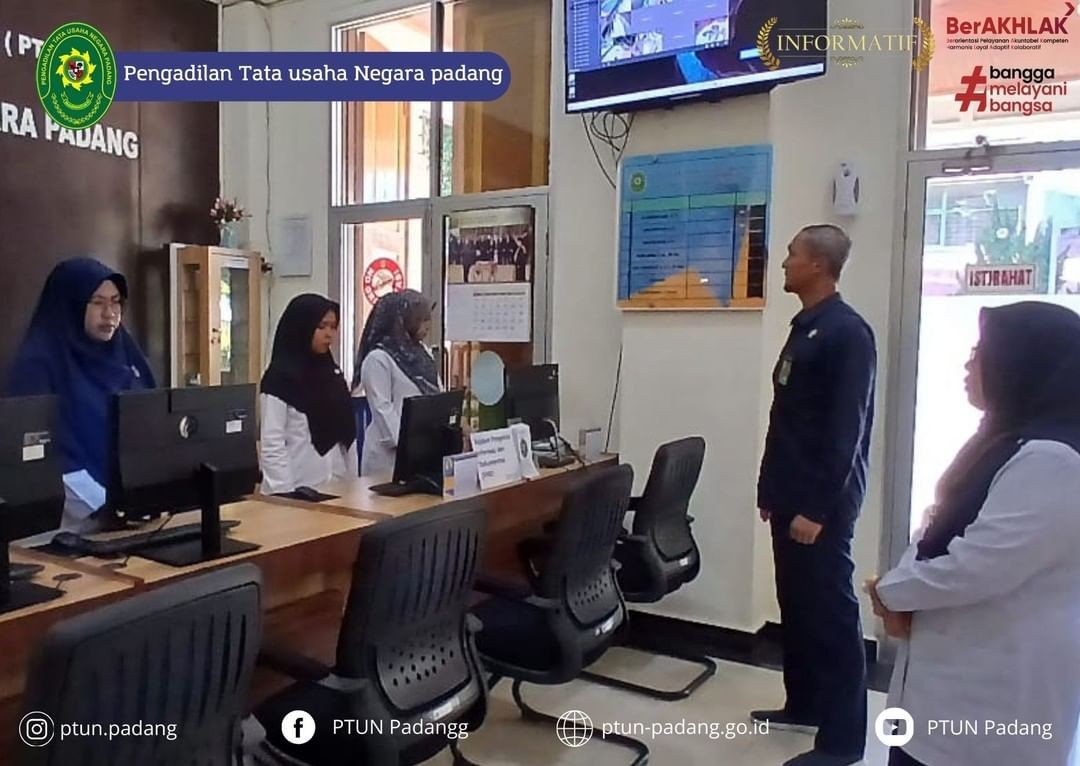 Briefing petugas PTSP yang dilakukan oleh Hakim PTUN Padang