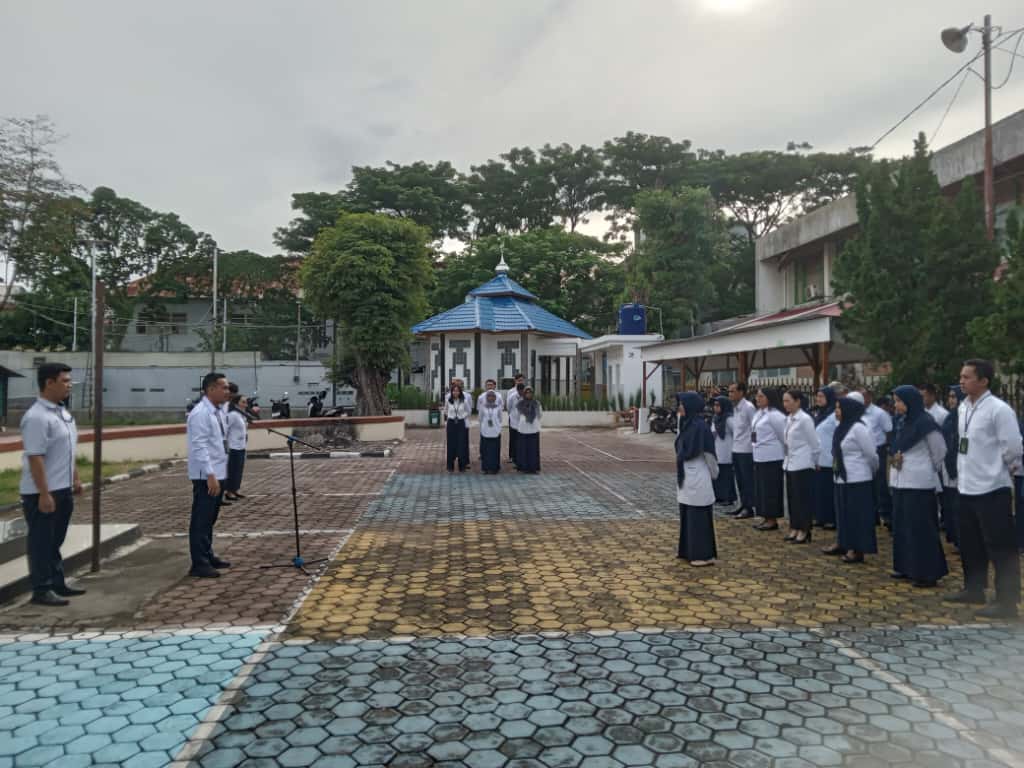 Kegiatan Rutin Apel Pagi PTUN Padang