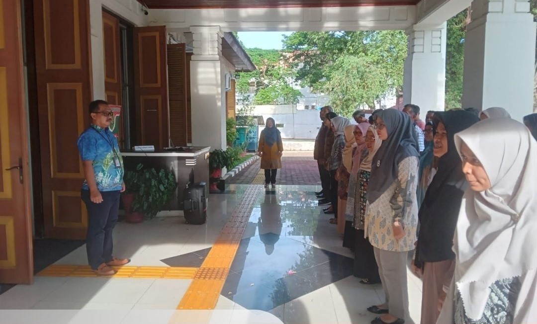 Kegiatan Apel Sore PTUN Padang