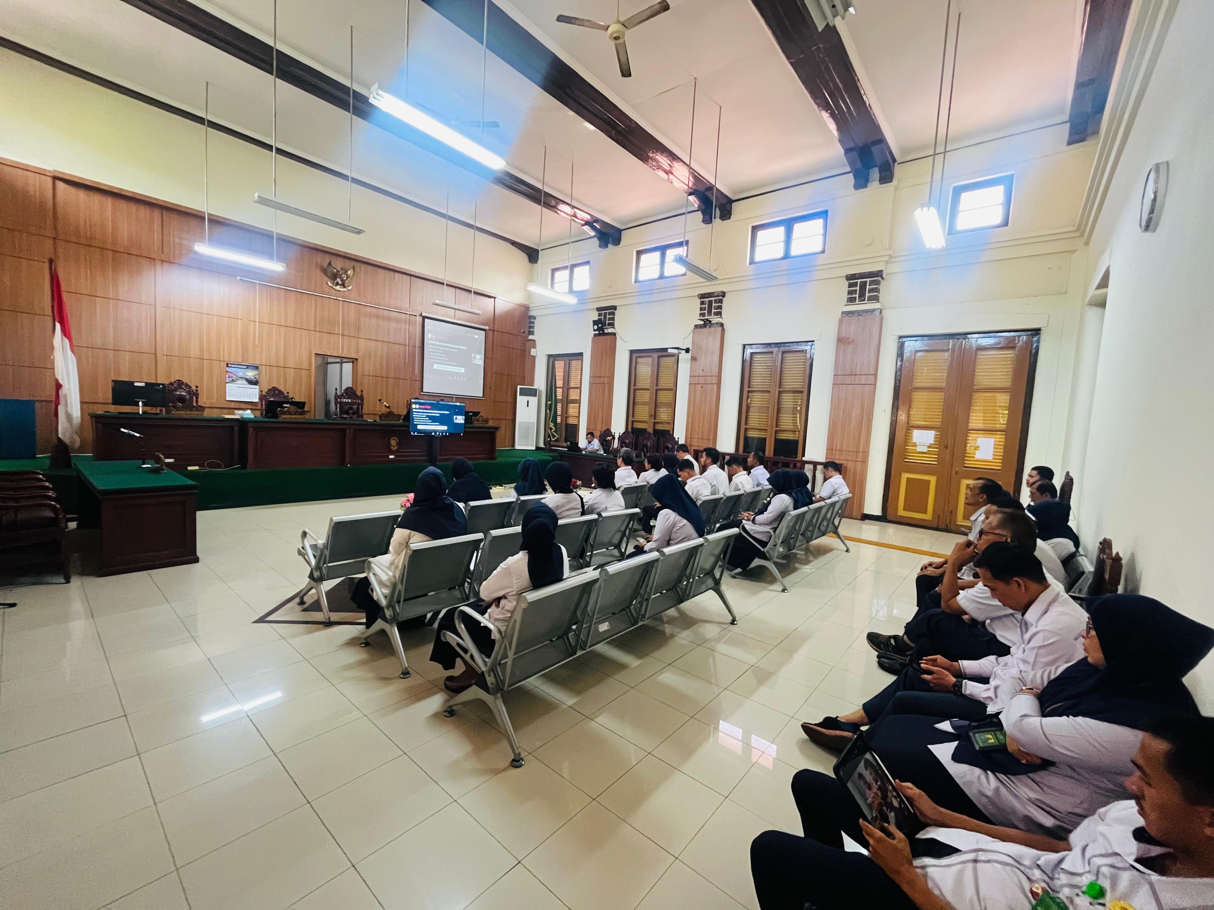 kegiatan Pembinaan Dirjen Badilmiltun secara daring