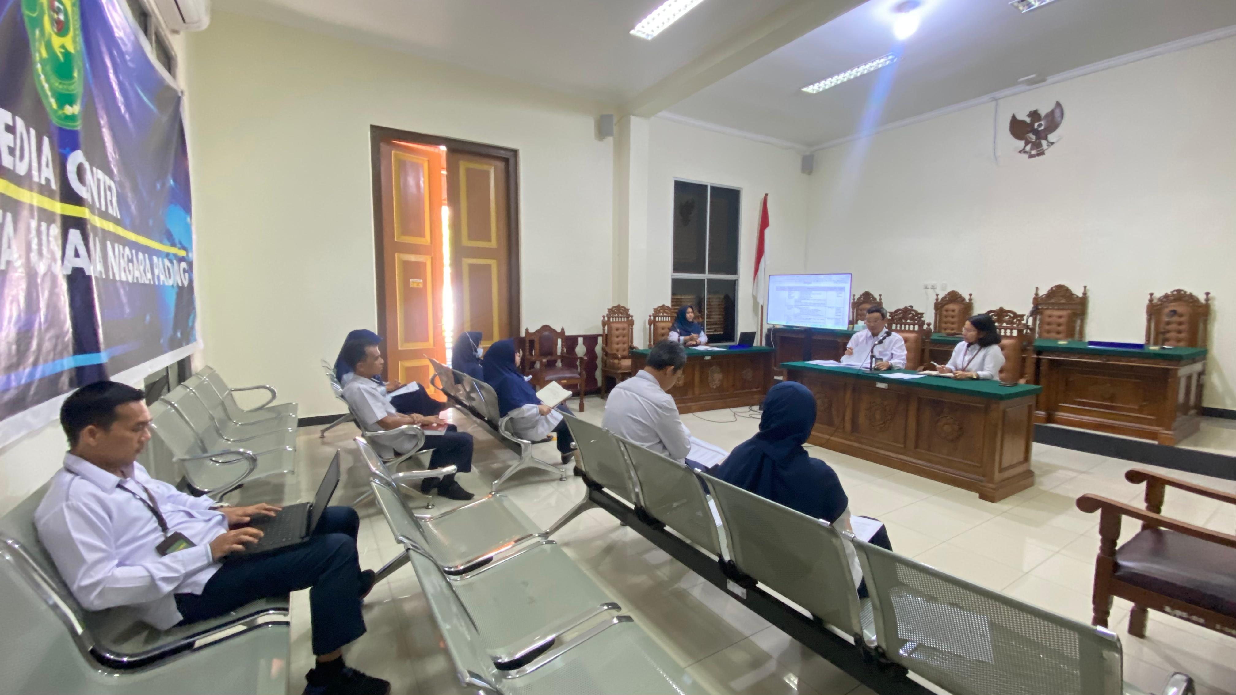 Rapat Reviu IKU dan Rencana Strategis Pengadilan Tata Usaha Negara Padang Tahun 2025