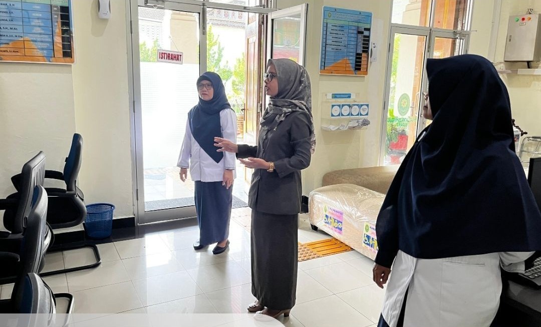 Briefing petugas PTSP