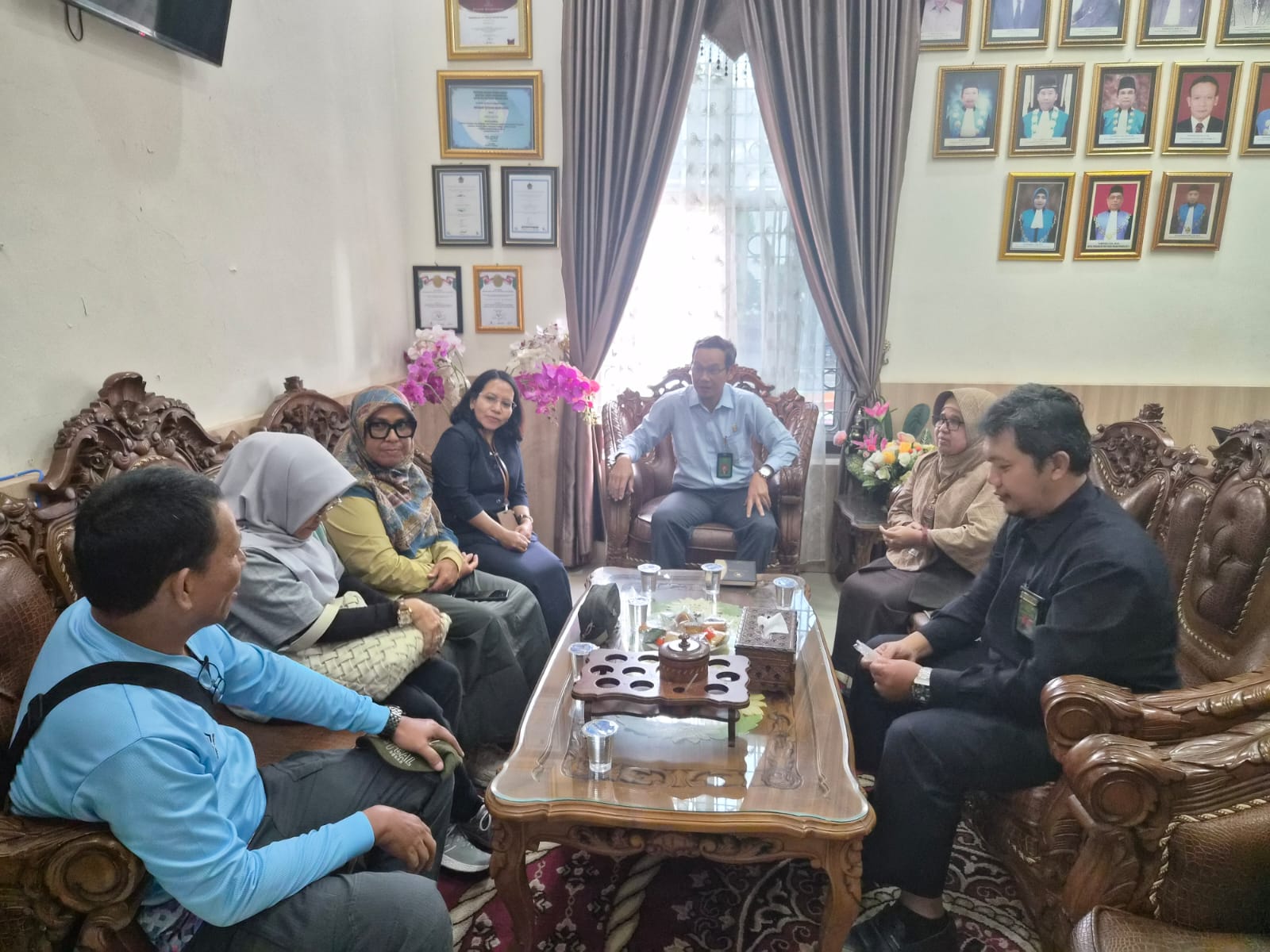 Kunjungan lapangan untuk mensurvei Status Gedung Cagar Budaya