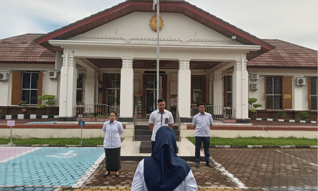 Kegiatan Apel Pagi PTUN Padang