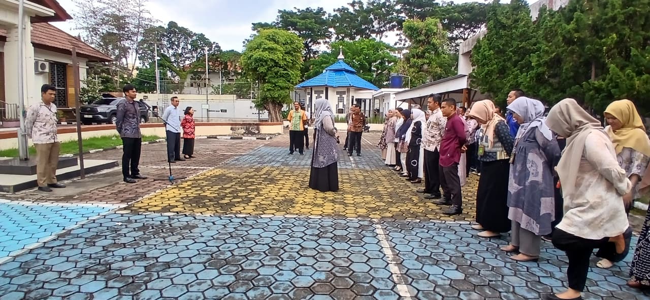 Kegiatan Rutin Apel Sore PTUN Padang