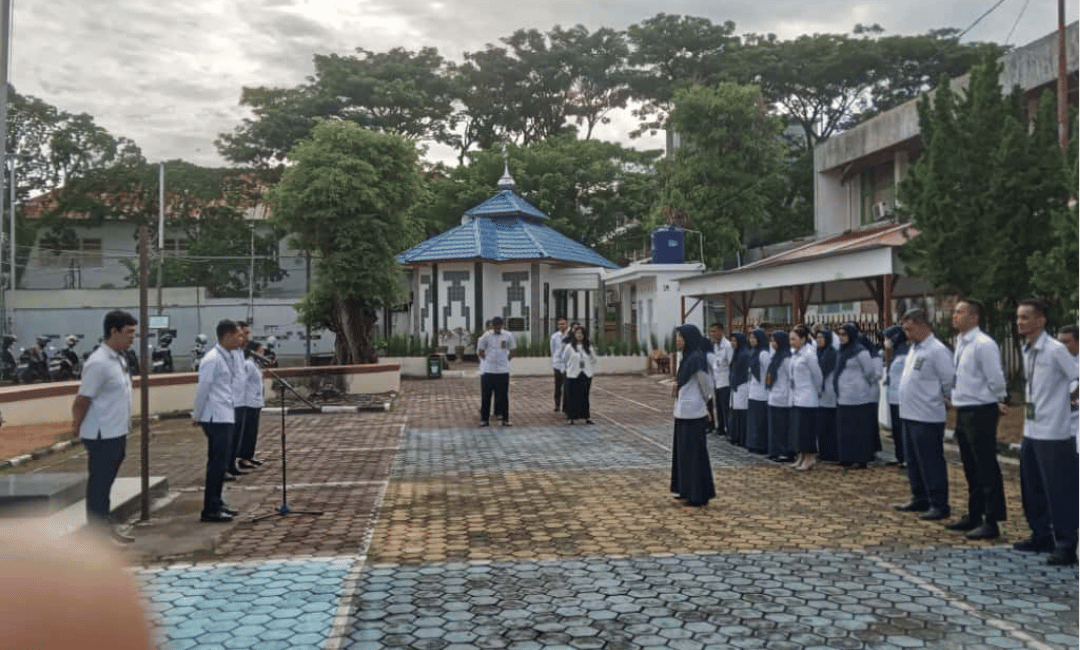 Kegiatan Rutin Apel pagi PTUN Padang