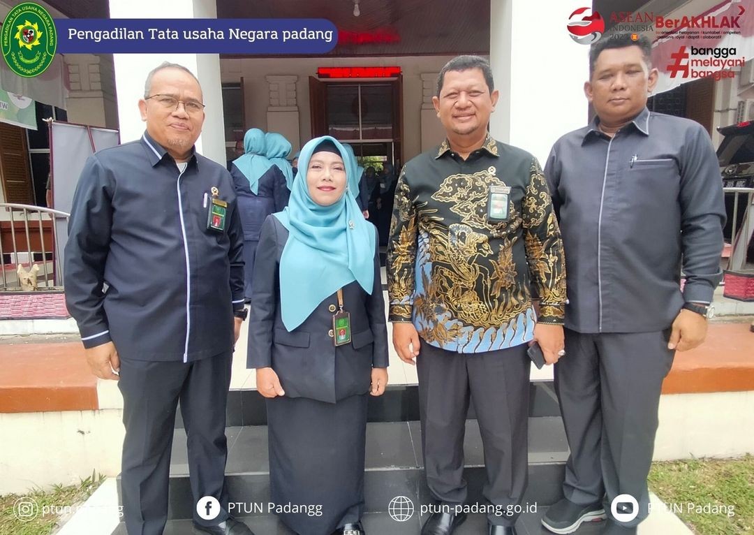 Menyambut Kunjungan dari oleh Bapak H. Bambang Myanto, S.H., M.H.