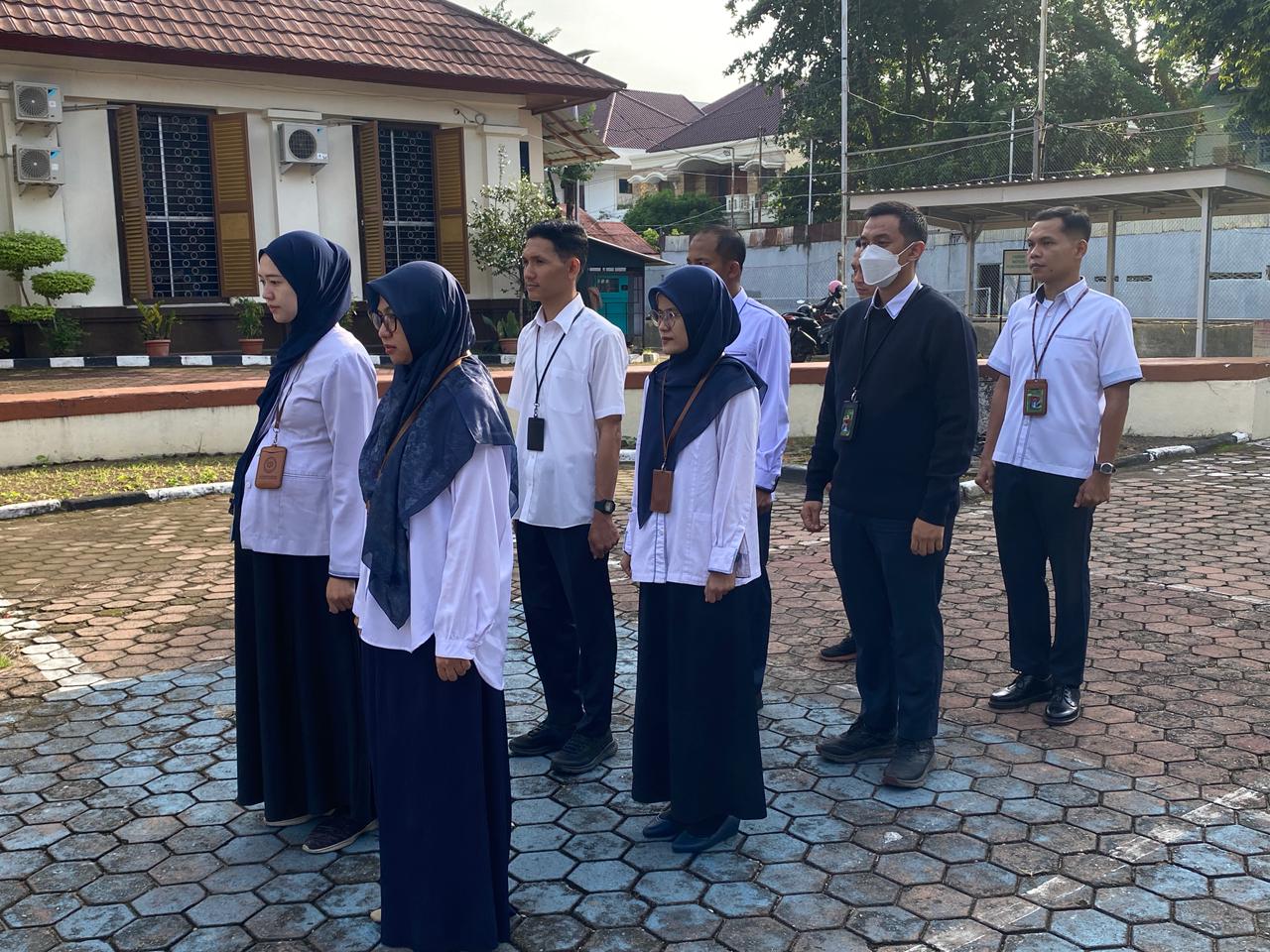 Kegiatan Rutin Apel Pagi PTUN Padang