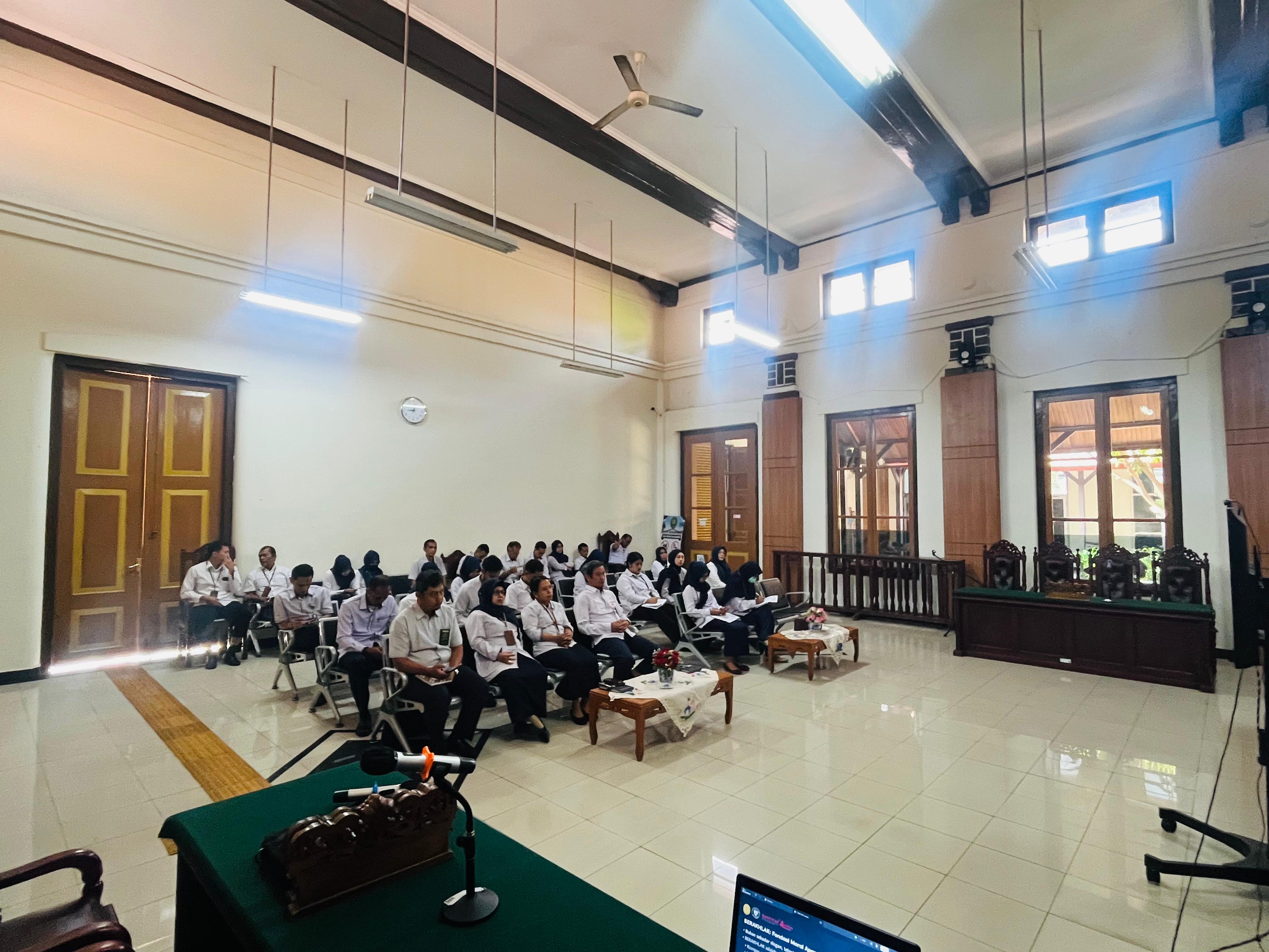 kegiatan Pembinaan Dirjen Badilmiltun secara daring