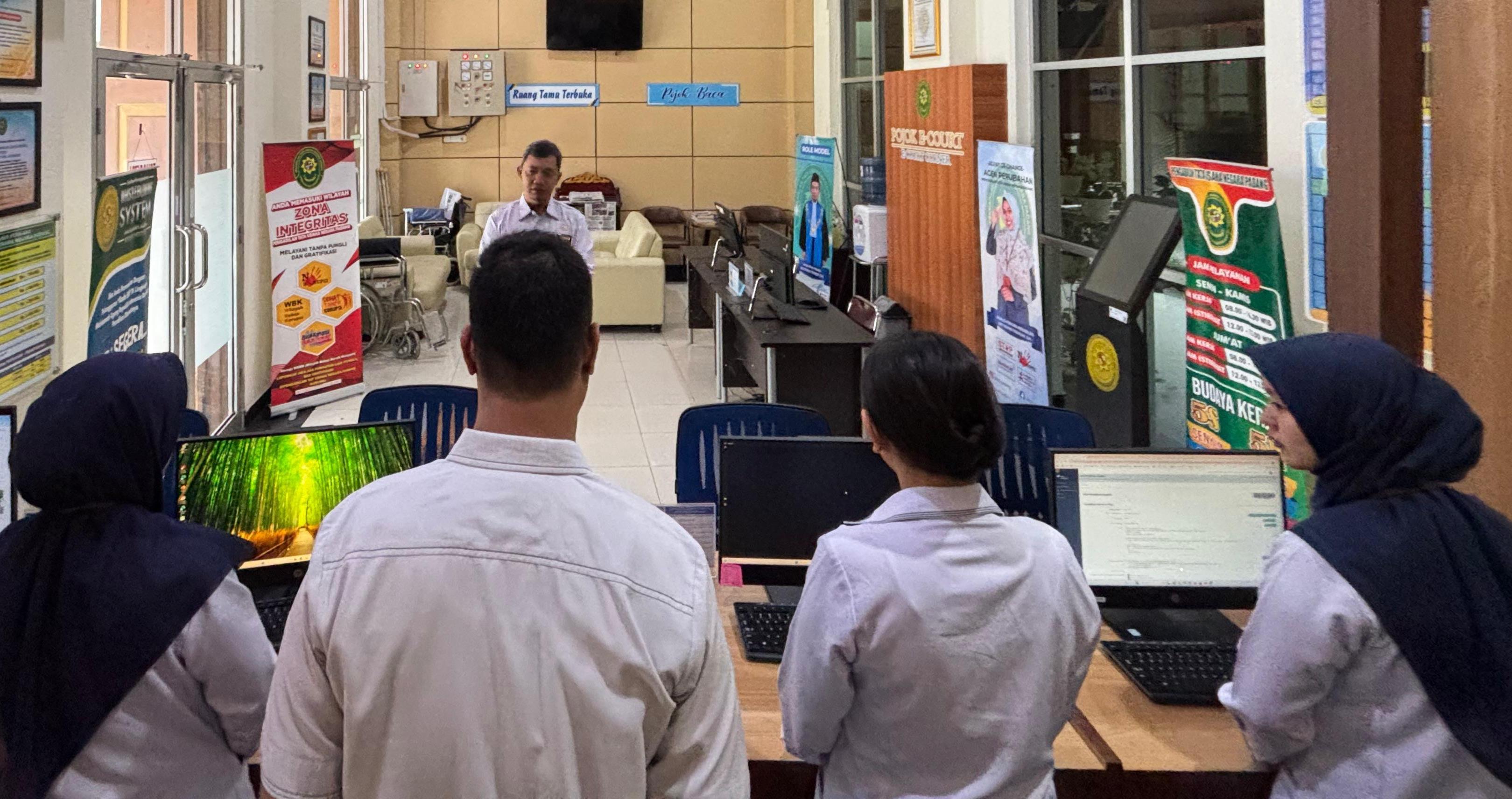 Kegiatan Briefing Peningkatan Pelayanan PTSP