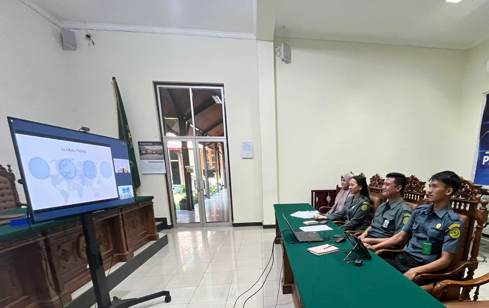 Kegiatan Rapat Pelatihan Peningkatan Kompetensi Petugas PTSP