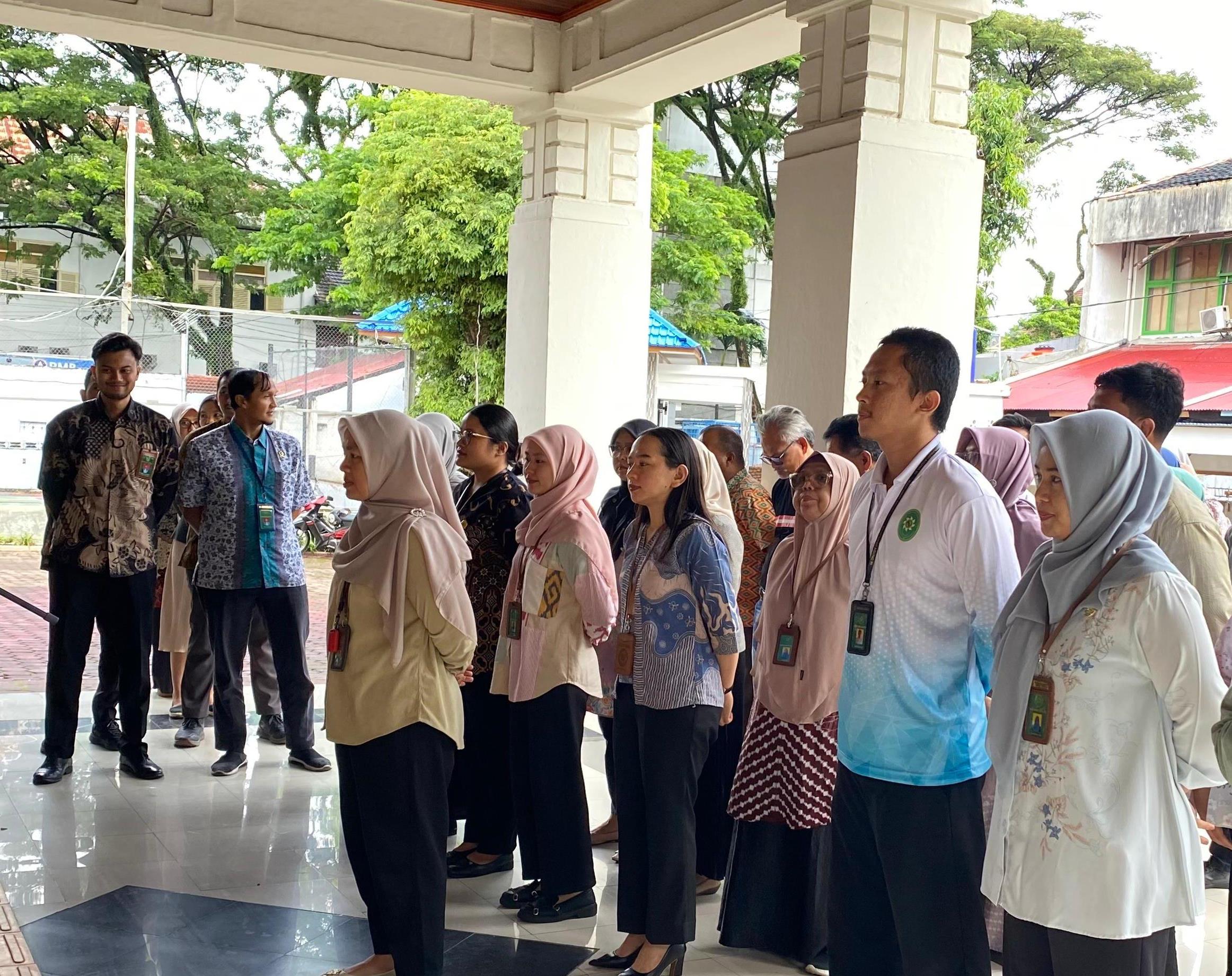 Kegiatan Apel Sore PTUN Padang