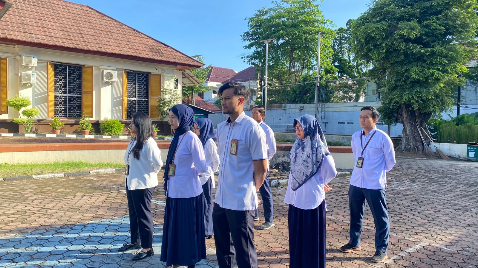 Kegiatan Rutin Apel Pagi PTUN Padang