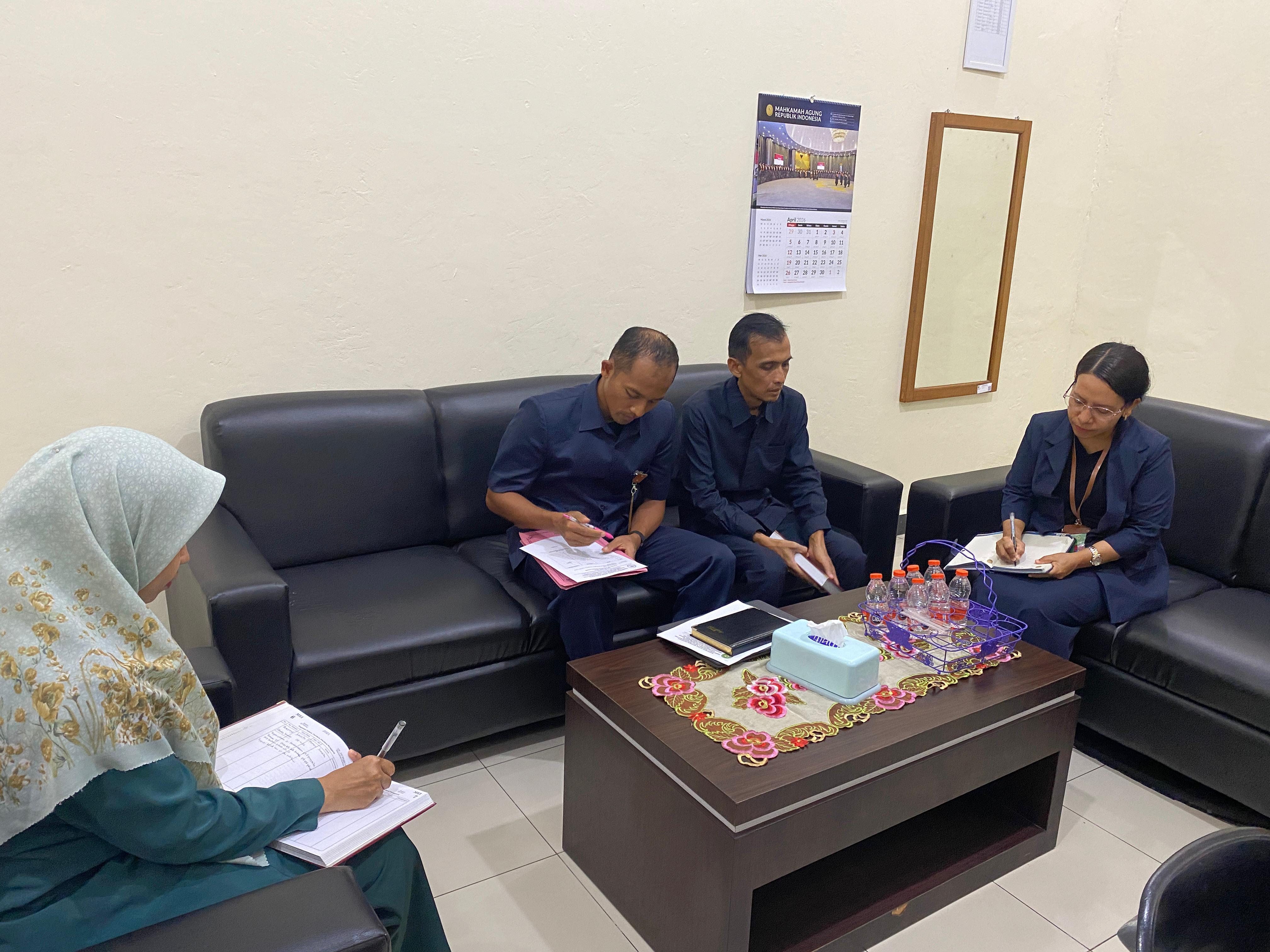 Rapat Monitoring dan Evaluasi Penanganan Pengaduan Triwulan I Tahun 2026