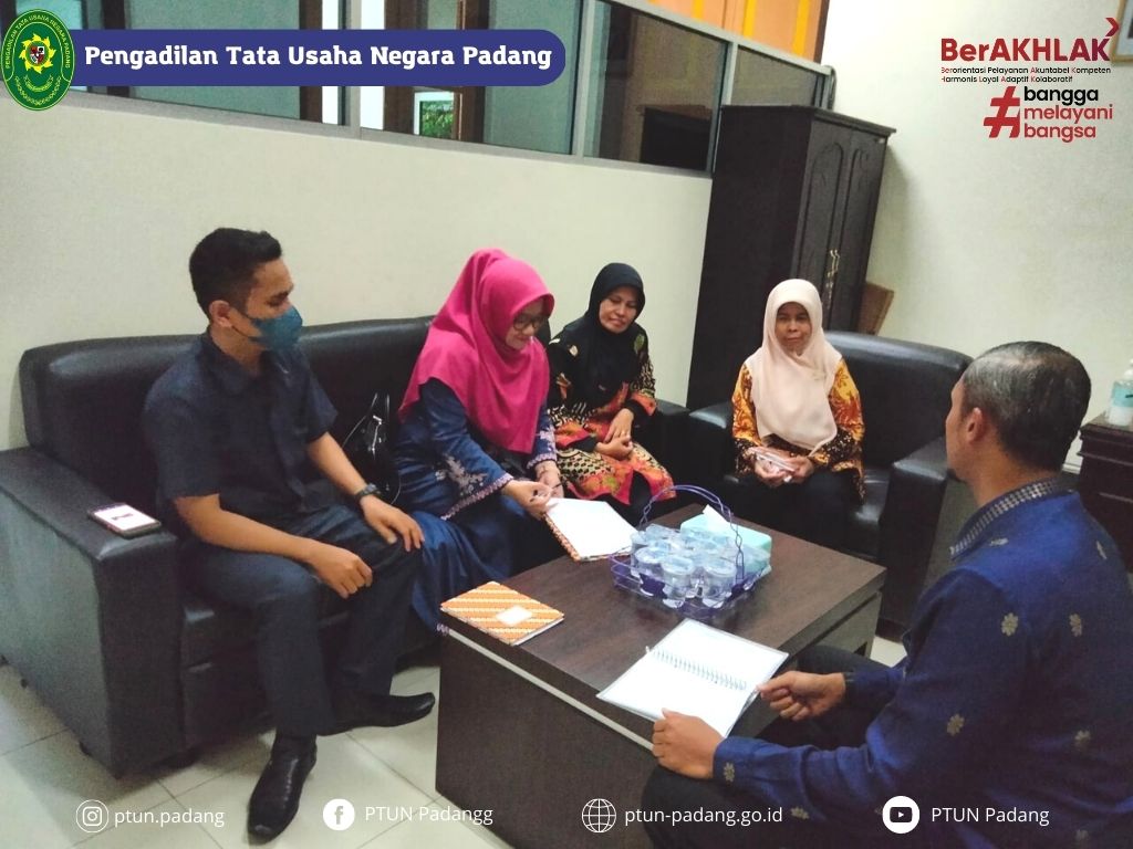 Rapat Seleksi Penyedia Jasa Pos Bantuan Hukum Pengadilan Tata Usaha Negara Padang Tahun Anggaran 2023