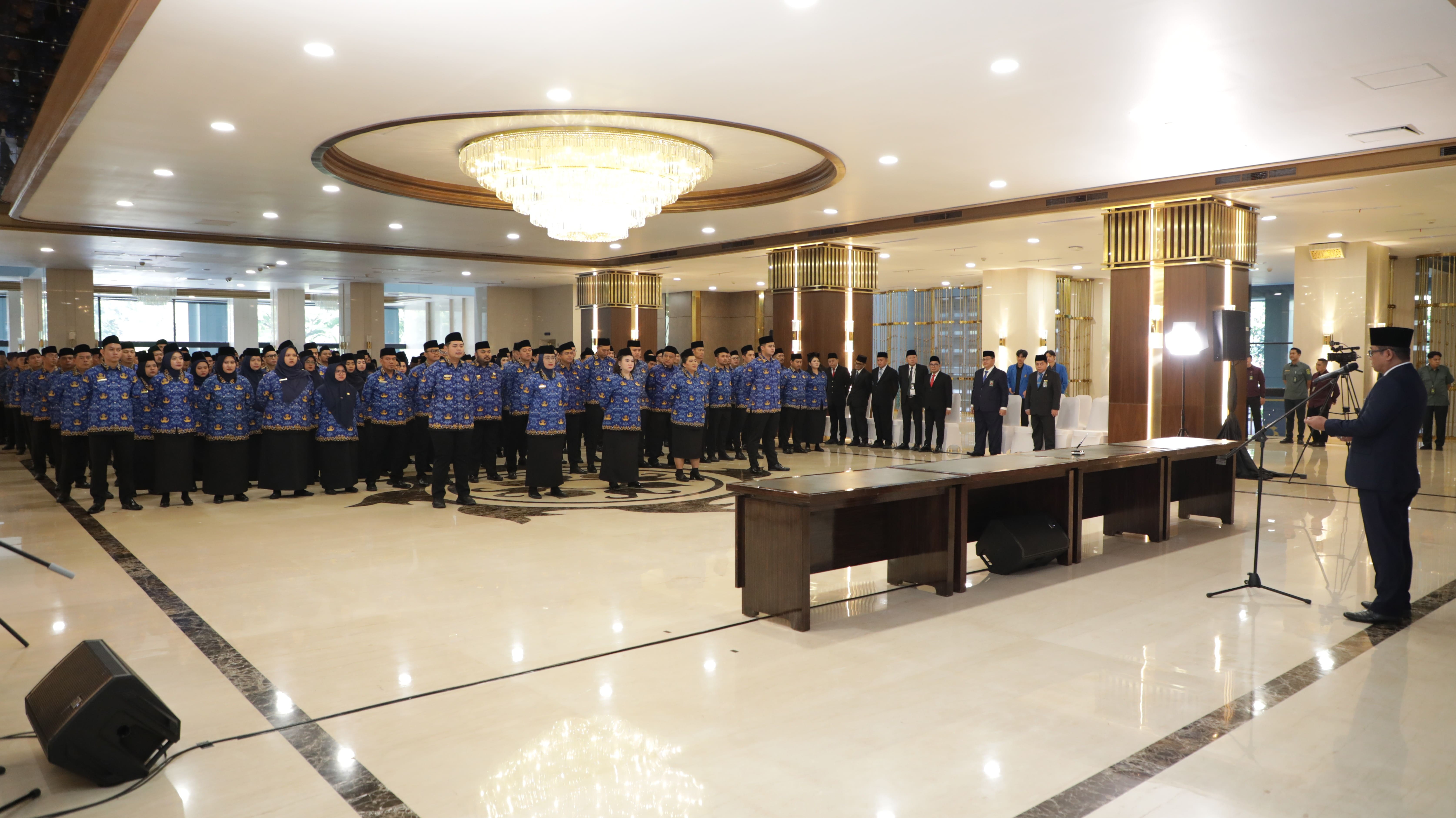 Sekretaris Ma Lantik 288 PPPK Di Lingkungan Mahkamah Agung
